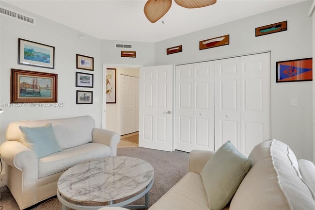 Building Photo - 5051 N Hwy A1A