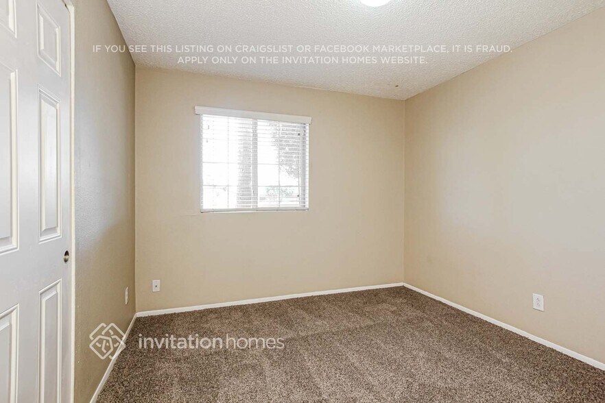 Building Photo - 3808 W Glendale Ave