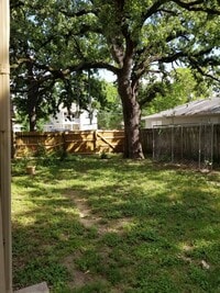 Building Photo - Northgate Area- 1 bedroom / 1 Bath fourplex apt./Walking distance to A&M/Tile Floors/ August Pre-...