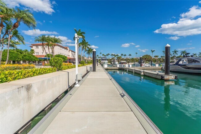 Building Photo - 41217 Fisher Island Dr