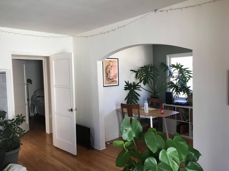 Building Photo - 4557 Alumni Ave