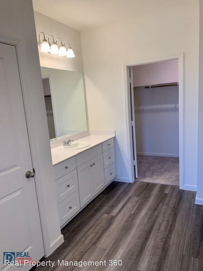 Building Photo - 4 br, 2 bath House - 13236 Ridings Drive