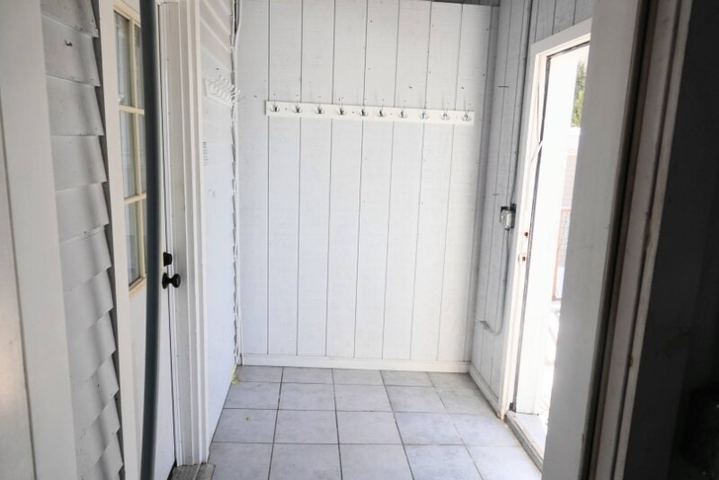 Building Photo - 330 Massasoit Rd