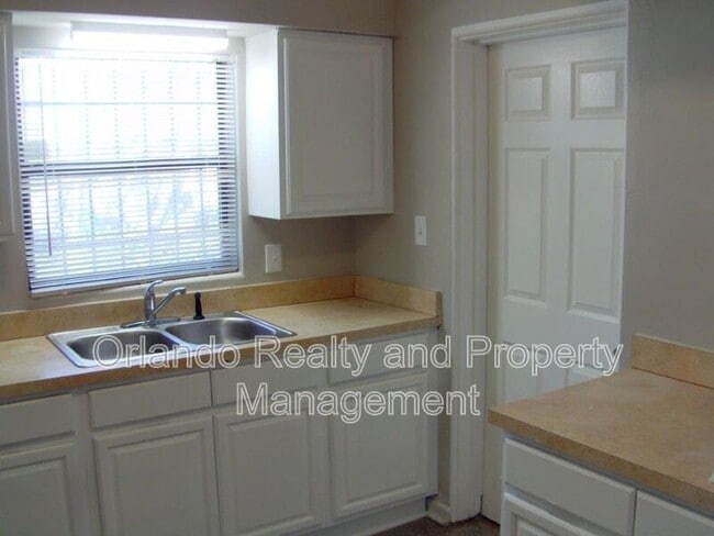 Building Photo - 5118 Danny Boy Cir