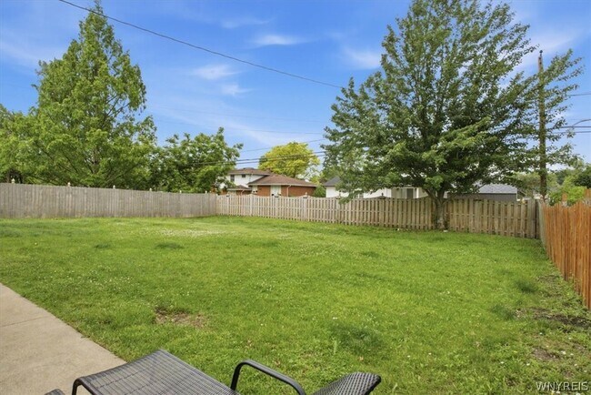 Building Photo - 15 Telfair Dr