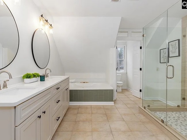 Building Photo - 1151 Beltline Blvd