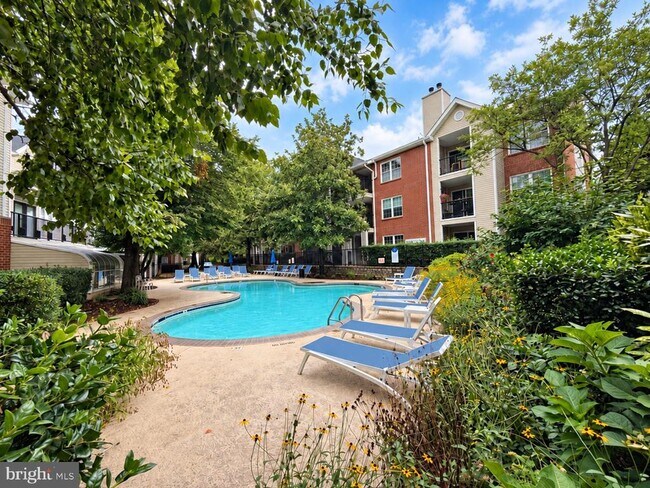 Building Photo - 3315 Wyndham Cir