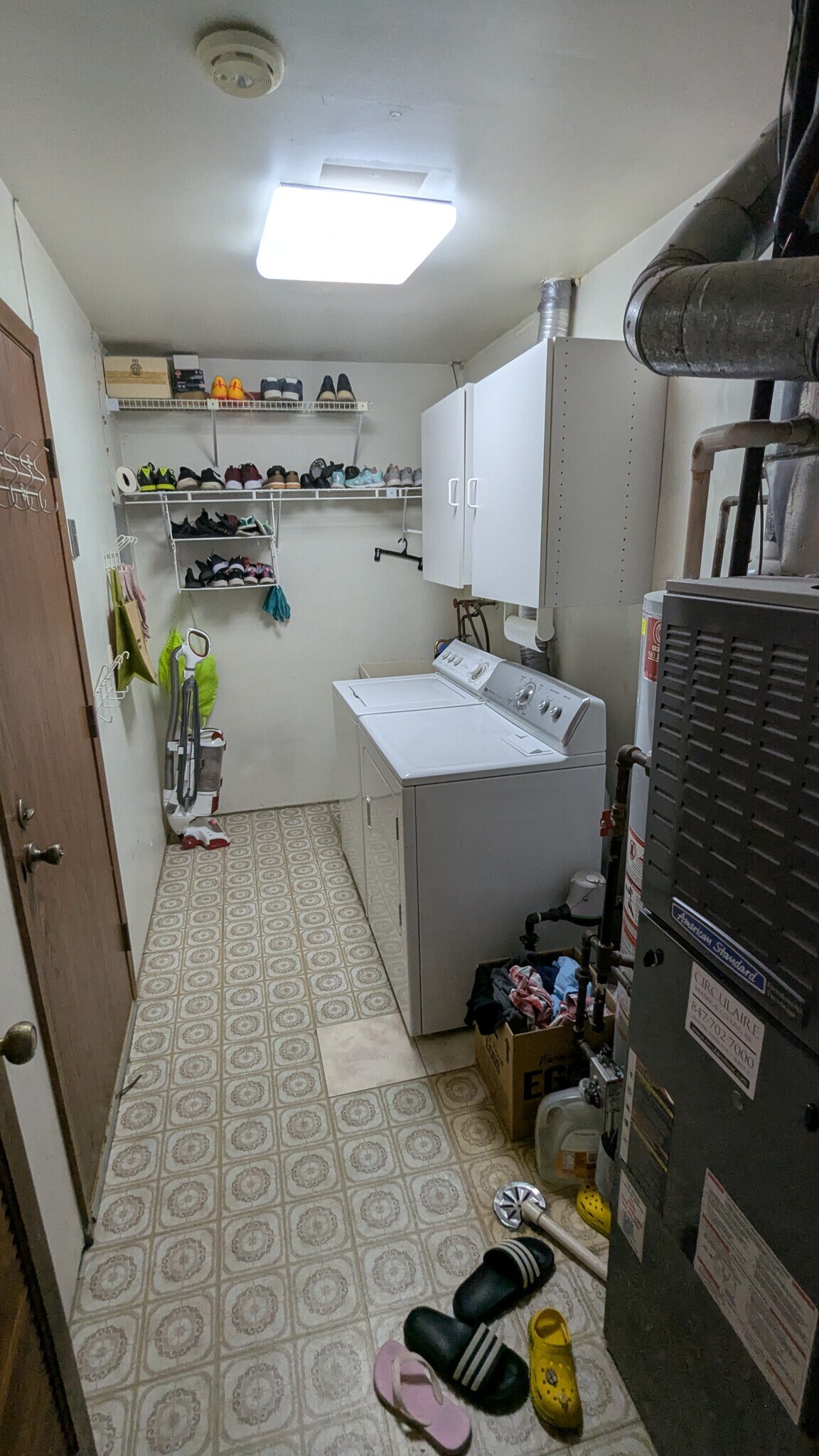 Building Photo - 541 Commanche Trl