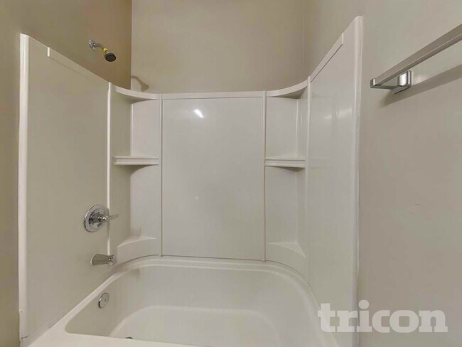 Building Photo - 3663 Shale Ln SE