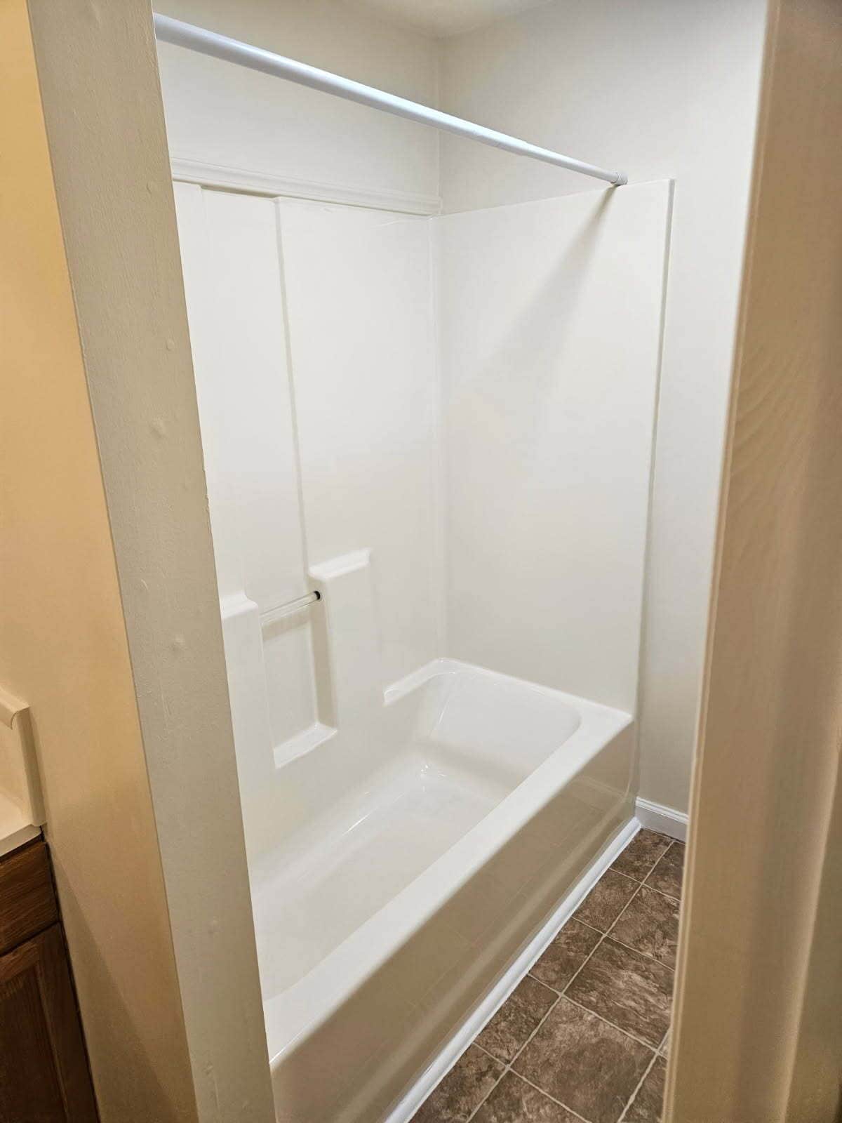 Bathroom - 6 Purdy St