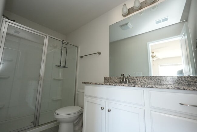 Building Photo - Beautiful 3-Bedroom 2-Baths Home with Gara...