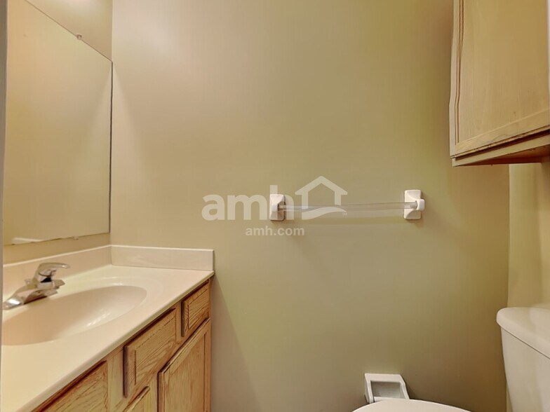 Building Photo - 1004 Wild Flower Ln