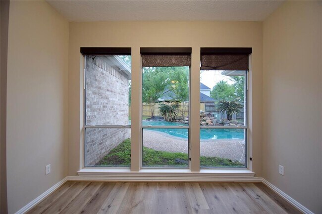 Building Photo - 3106 Rainbow Ct