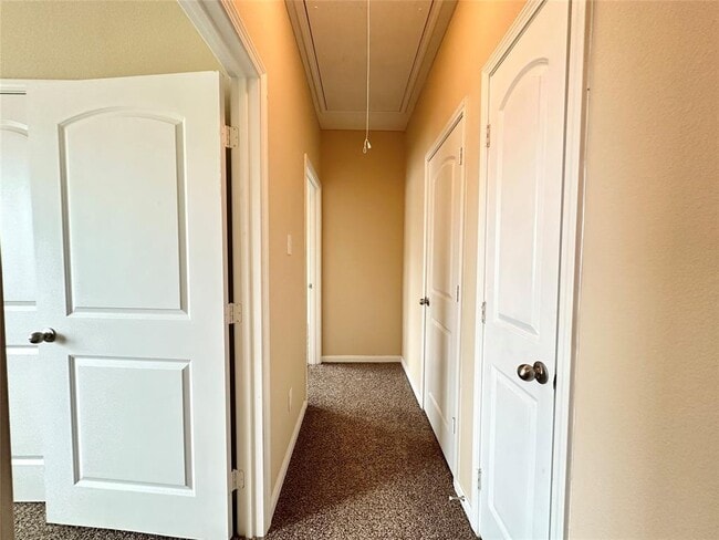 Building Photo - 8706 Torcello St