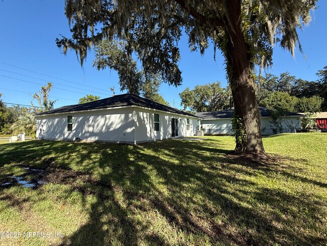 Building Photo - 7426 Bowden Rd