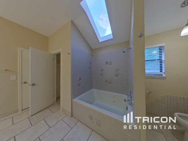 Building Photo - 609 Rifleman Trail