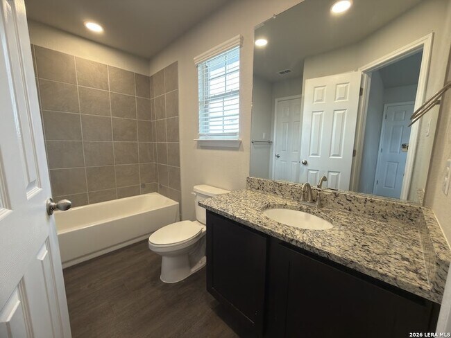 Building Photo - 5611 Rio Cyn