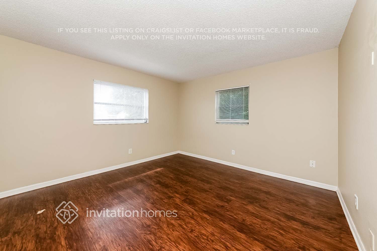 Building Photo - 3207 49th Ave Dr W