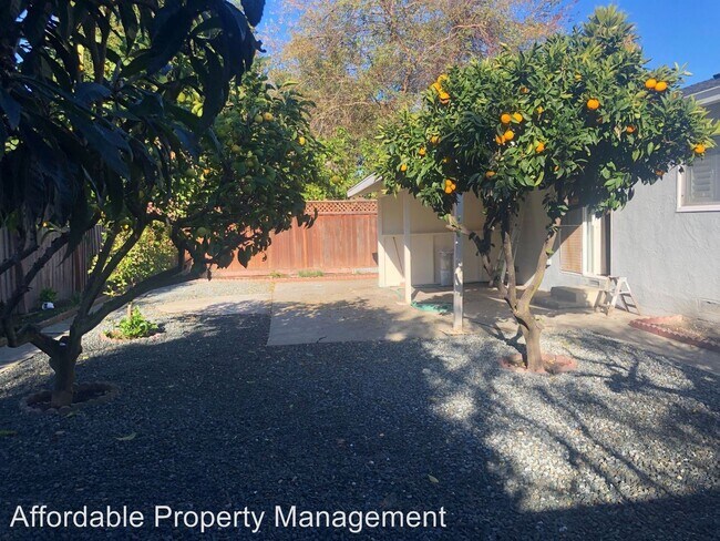 Building Photo - 3 br, 2 bath House - 36235 Cherry Street