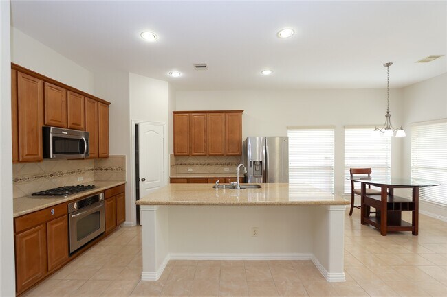 Building Photo - 24322 Bella Florence Dr