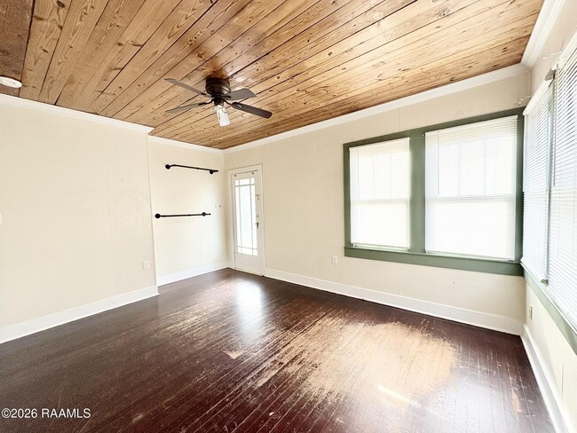 Building Photo - 1110 W Congress St