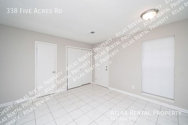 Building Photo - 338 5 Acre Rd