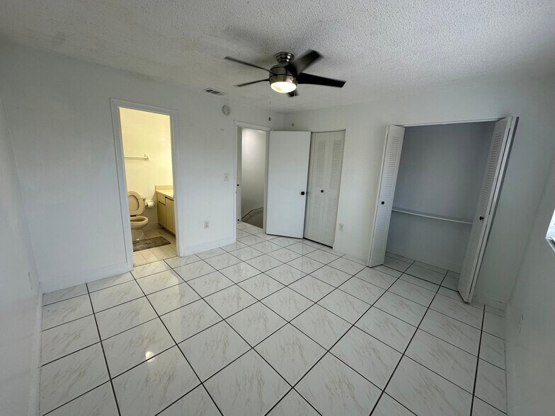 2nd bed room and bathroom - 8851 NW 119th St