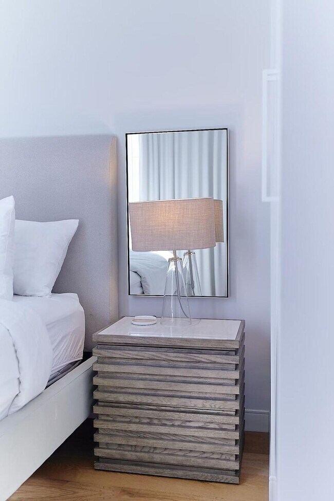 Building Photo - 121 Middle St