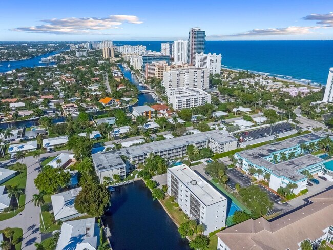 Building Photo - 1439 S Ocean Blvd