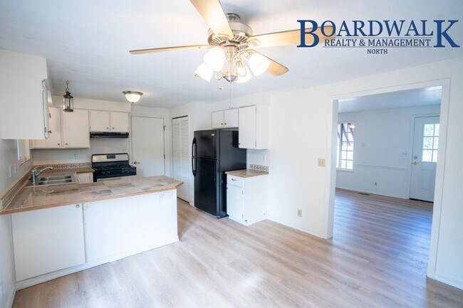 Primary Photo - Updated 4 Bedroom Home in Beautiful Eden!