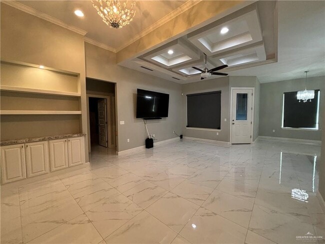 Building Photo - 27 Tulipan Ave