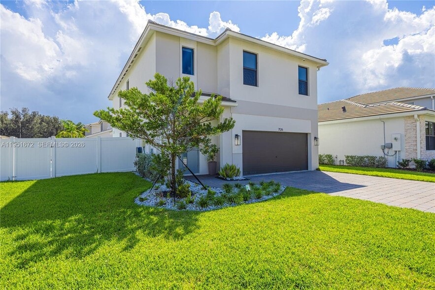 Building Photo - 7126 Rockwood Rd