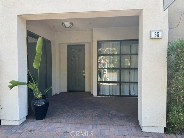 Building Photo - 35 Vantis Dr