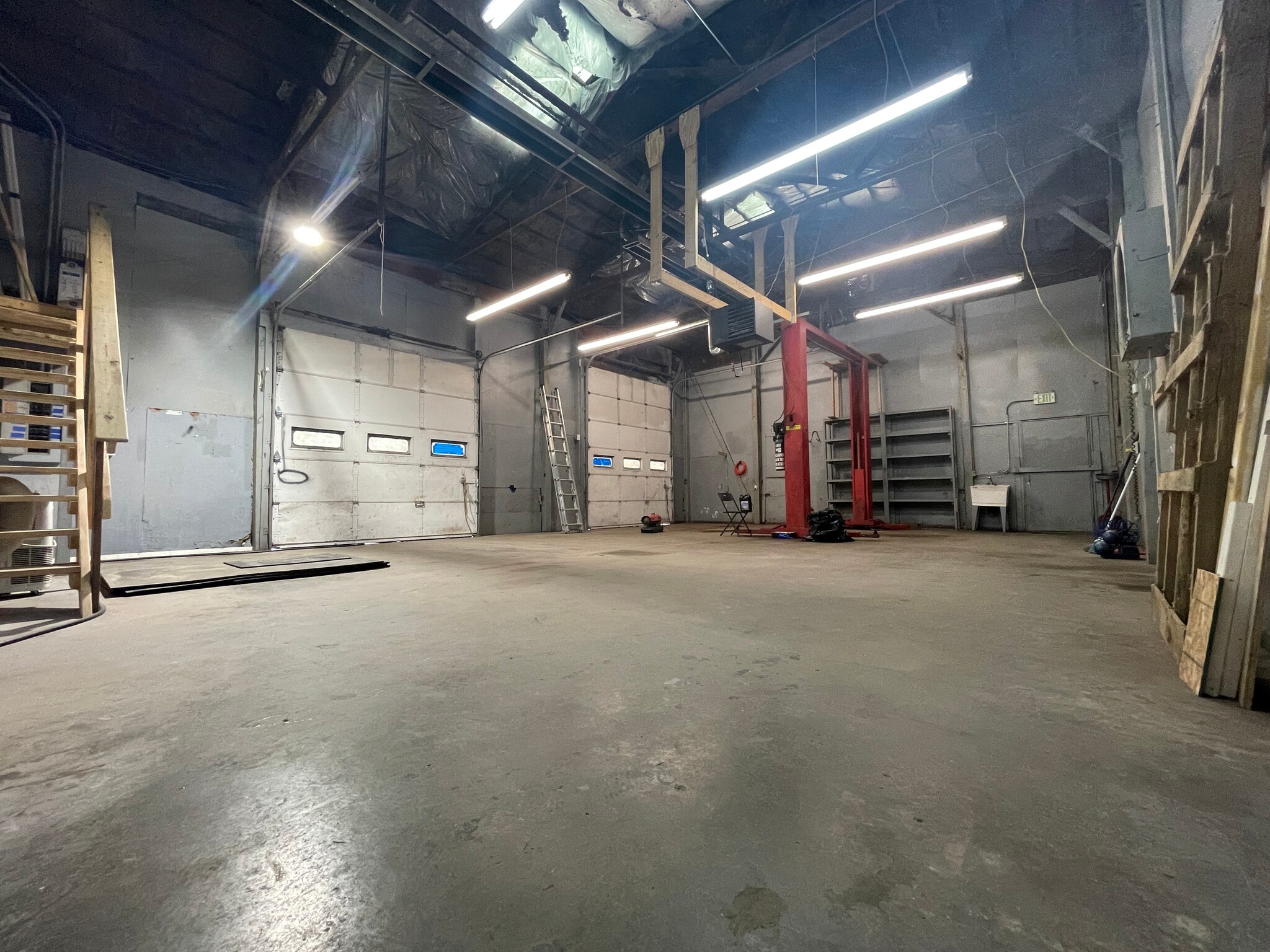 Building Photo - 107 W Sacra Via St