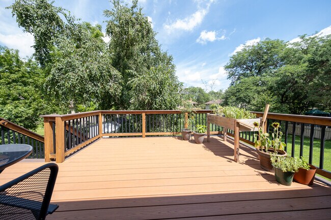 Building Photo - 1581 Woodside Ct NE