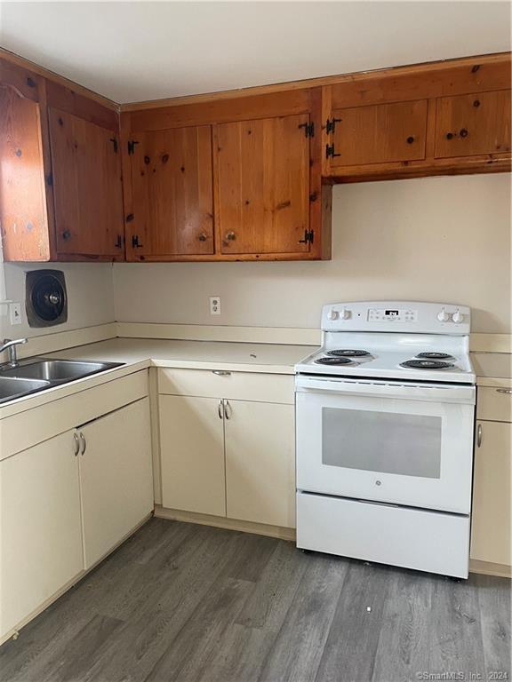 Building Photo - 21 Hartford Ave