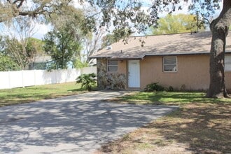 Building Photo - 7140 Bellaire Terrace