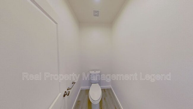 Building Photo - 1009 Dubois St