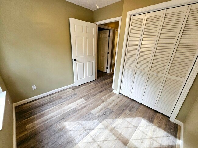 Building Photo - 110 Wakeman Ln