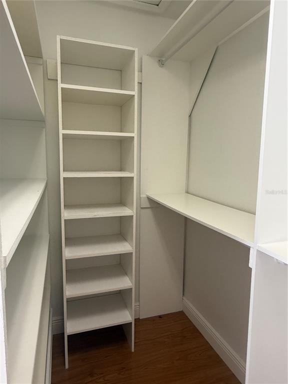 Building Photo - 934 Rock Harbor Ave