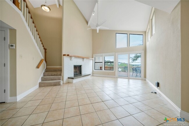 Primary Photo - 1043 Barbara Dr