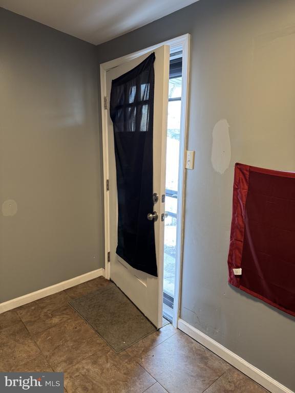 Building Photo - 1435 Edgmont Ave