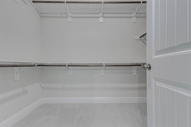 Building Photo - 26043 Quiet Field Ct