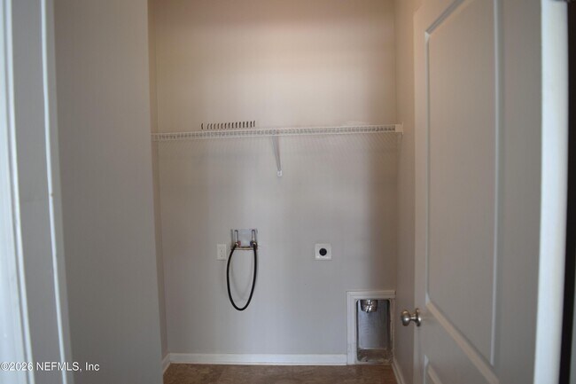 Building Photo - 247 Amistad Dr