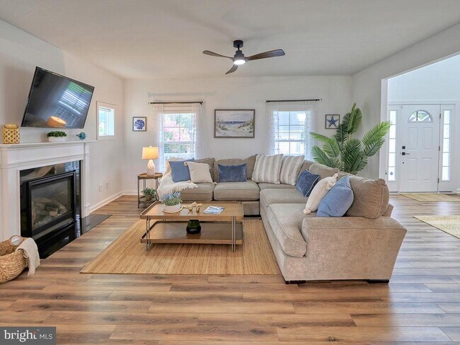 Building Photo - 36628 Dew Way