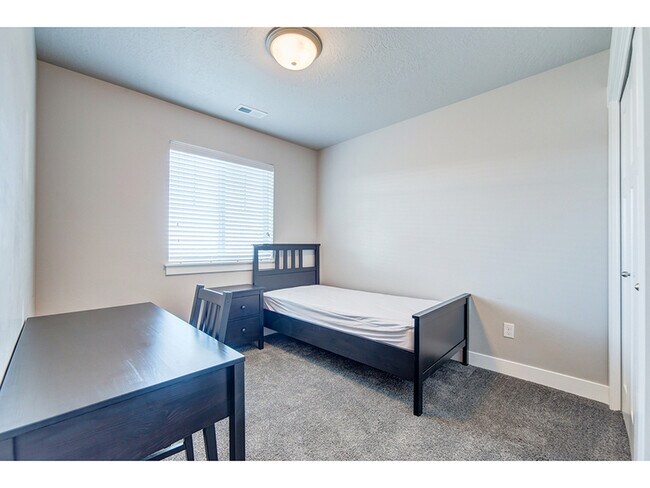 Building Photo - 1147 Independence Ave