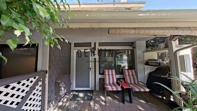 Building Photo - 2 Story 3Bd 2Ba Townhouse