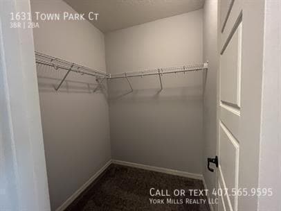 Building Photo - 1631 Town Park Ct
