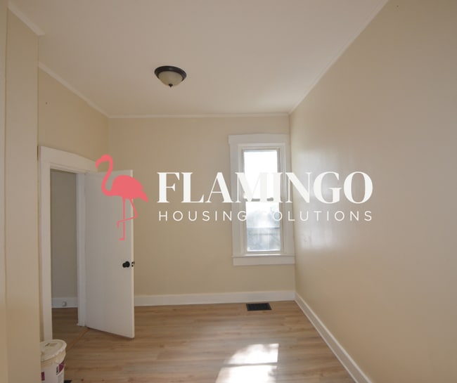 Building Photo - 132 Haynes St