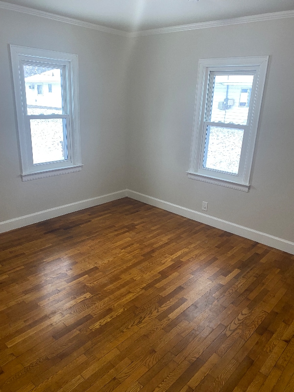 Building Photo - 529 E Broad St